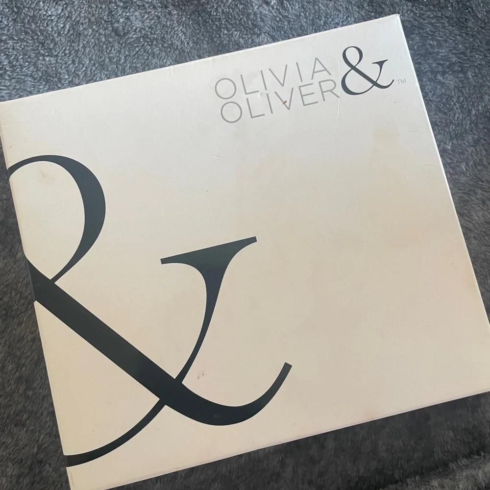 Silver MR & MRS Cake Topper